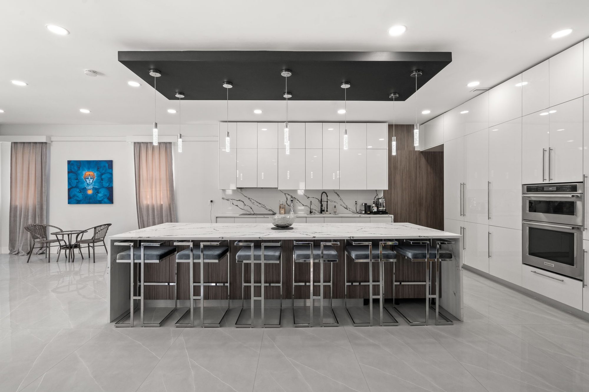 Custom home interior finish — Mason Homes Tampa project